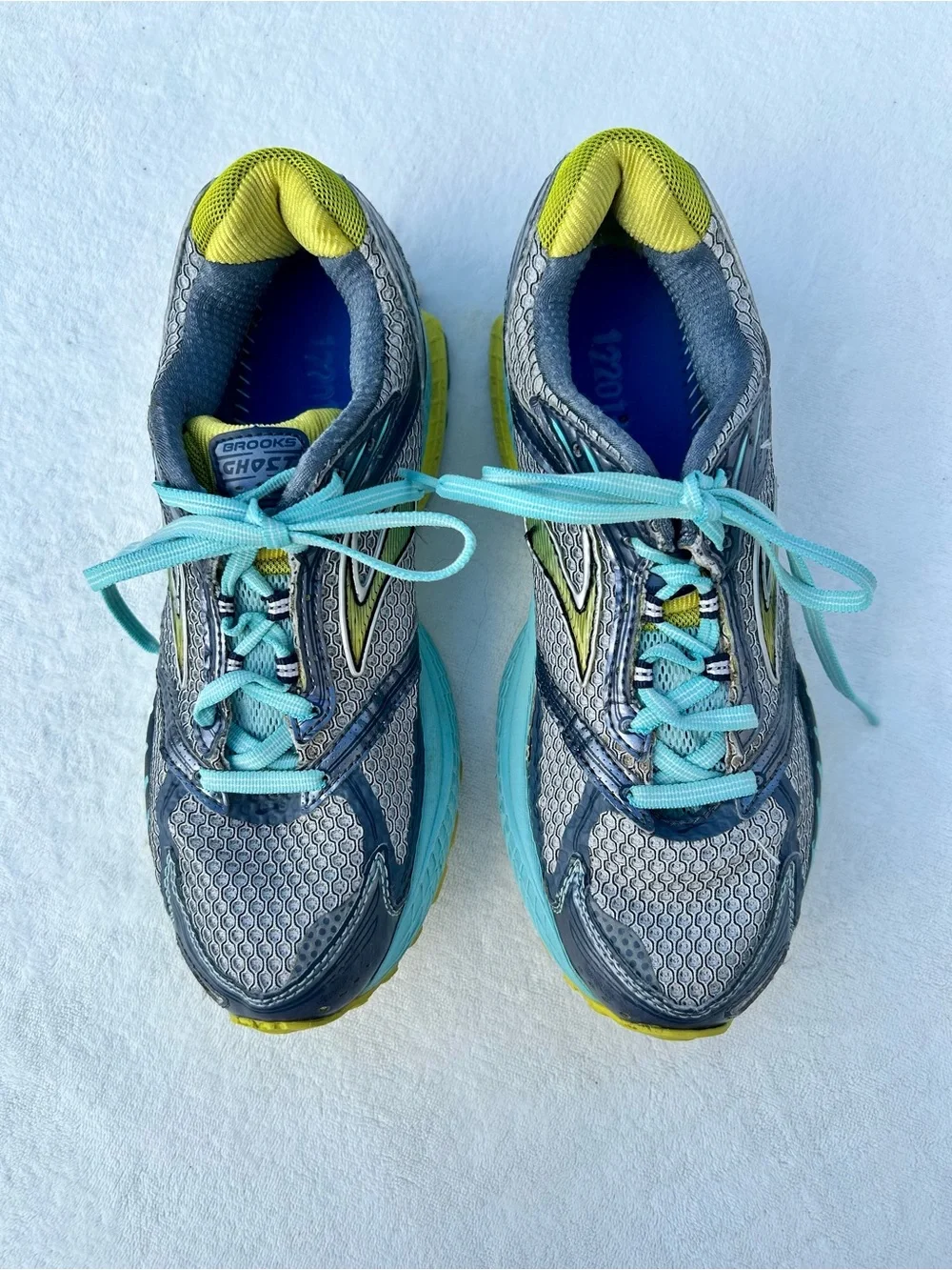 Brooks Ghost 6 Women Blue Yellow White Running Shoe Size 9.5